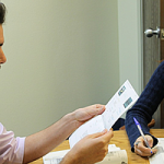 Como deve ser feita a avaliação de um estágio?